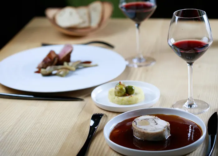 Le Clos Cathala D'hotes 3*