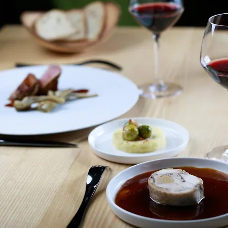 Le Clos Cathala D'hotes 3*