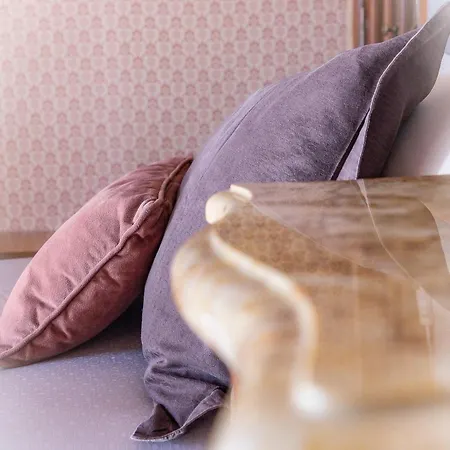 Le Clos Cathala D'hotes Hotel 3*