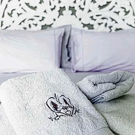 Le Clos Cathala D'hotes Hotel
