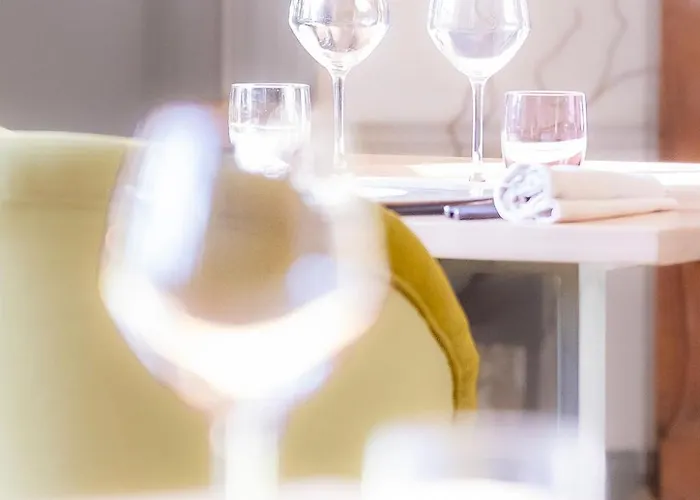 Le Clos Cathala D'hôtes Hotel 3*